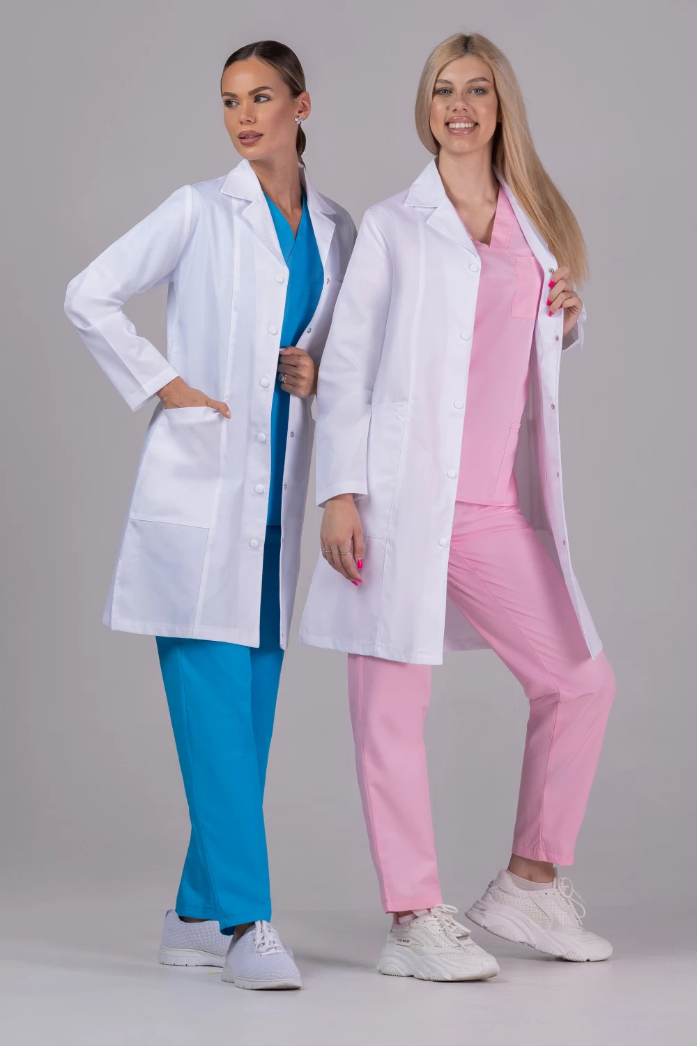 halat-dama-3-4-cu-revere-uniforma-medicala_12372 TAG ClassiQ produžena kuta - Slika 1